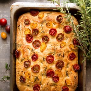 Borrel - focaccia con pomodori